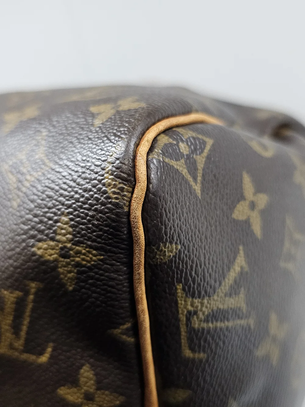 Louis Vuitton Monogram Canvas Speedy Handbag in Brown 30cm - Picture 10 of 15